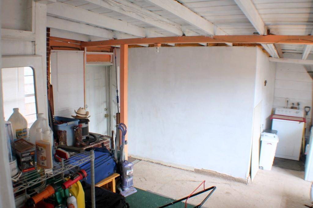 Enclosed back room