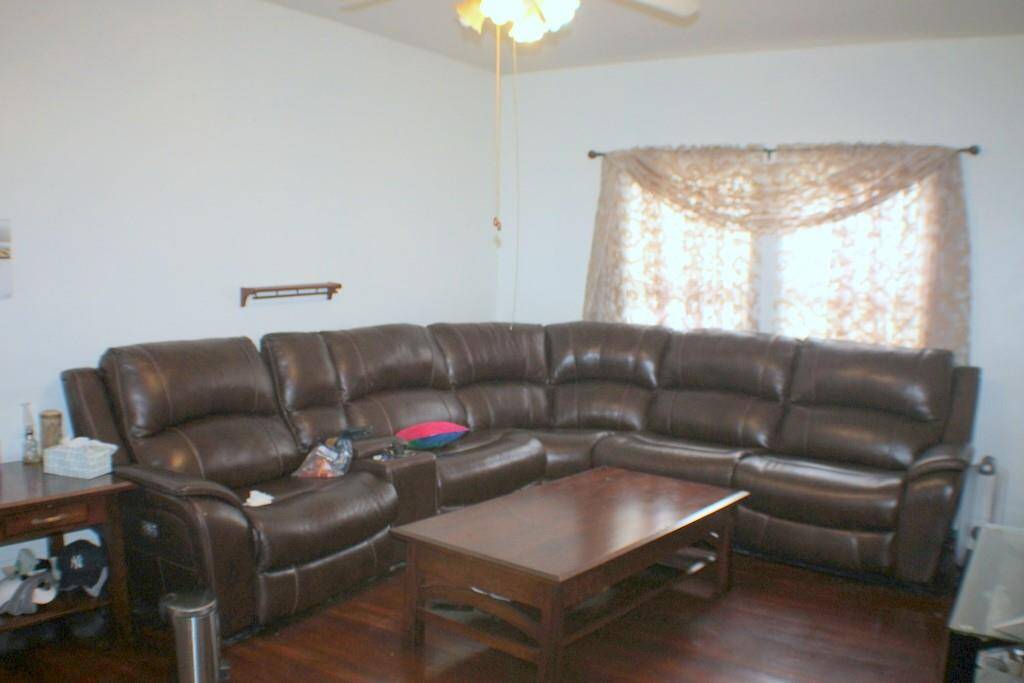 13' X 18' Living room