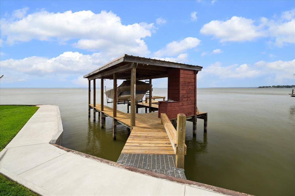 Welcome to your new lake house!