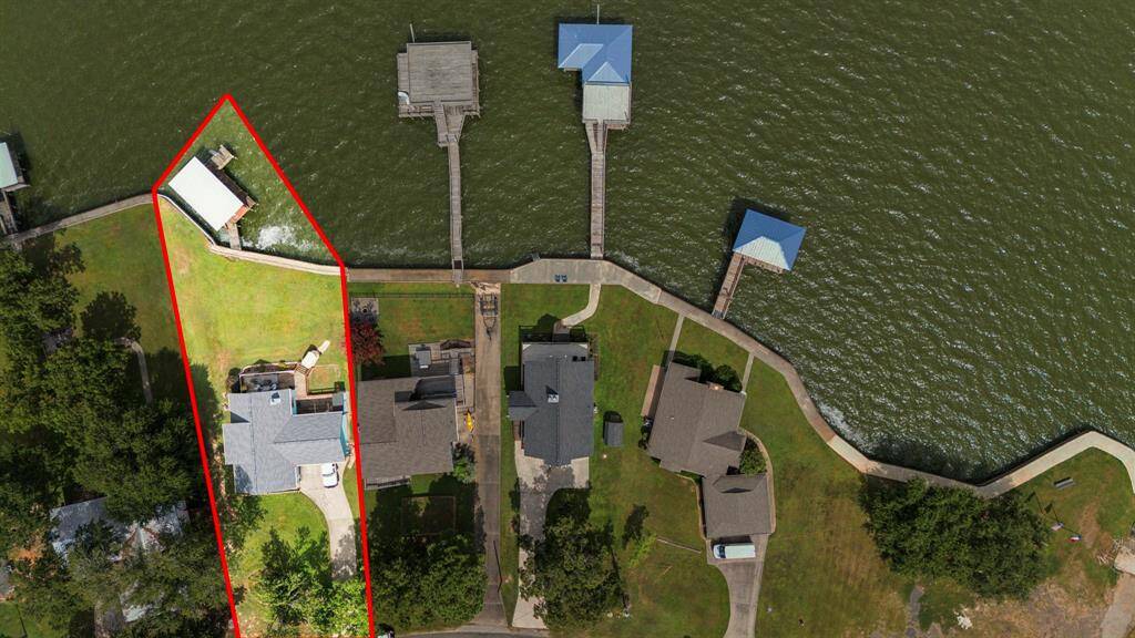Enjoy deep, open water and year-round sunsets! (Area is Approximated)