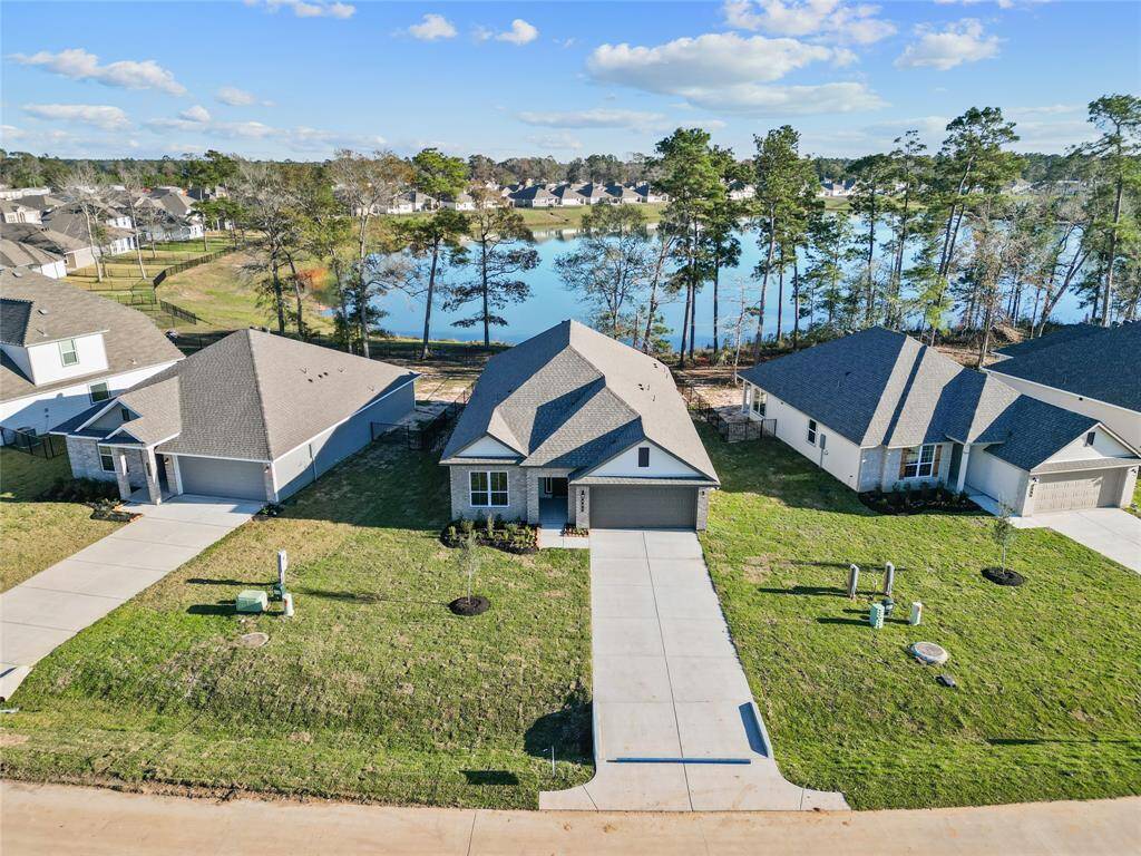 Welcome Home to 441 Shoreview