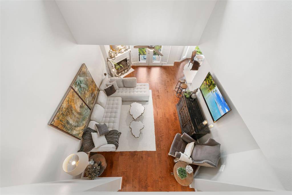 Here's a bird's eye view from the third floor of the second-floor living room!
