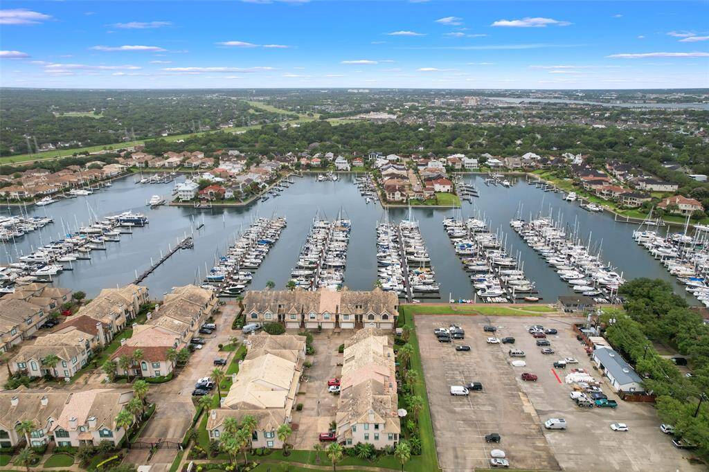 What a perfect place to dock your sailboat!
