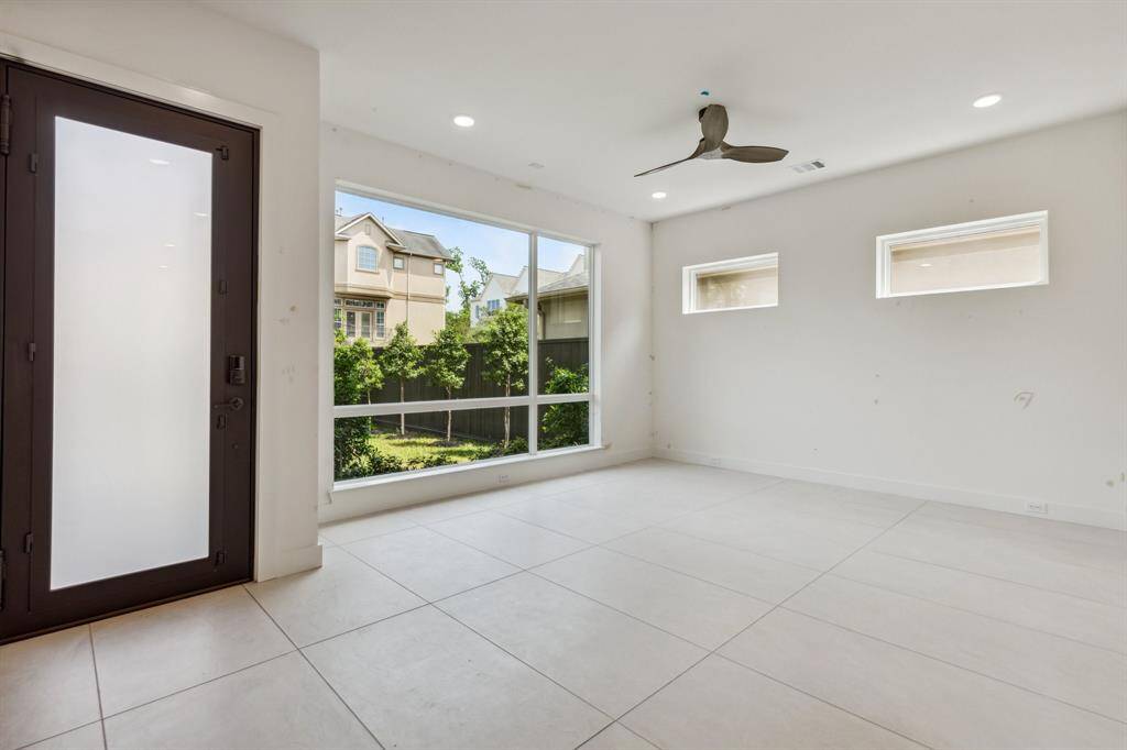 Step inside to discover high 10 foot ceilings on the 1st floor and 12 foot ceilings throughout the 2nd floor. Luxurious high-end finishes: Visual Comfort light fixtures & Sierra Pacific double paned windows throughout. Elevator capable: accessing all 4 floors w/ a future elevator! No elevator provides a large closet on each floor. The 1st floor is equipped with a large living room/flex room and a secondary bedroom with en suite bath.