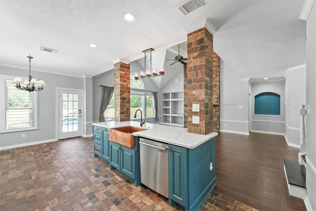 Kitchen island.