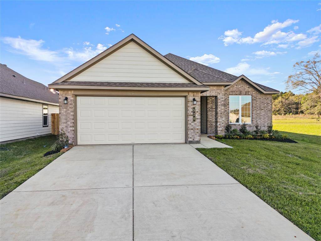 Welcome Home to 520 Shoreview Dr