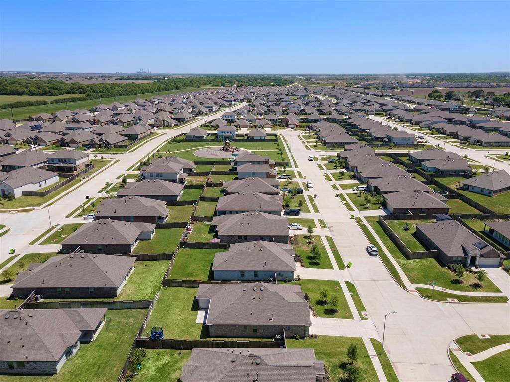 One of the neighborhood playgrounds is just a short walk away!