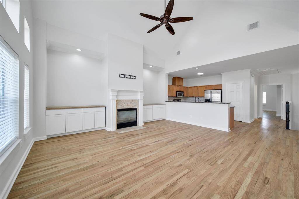 Living/dining/kitchen