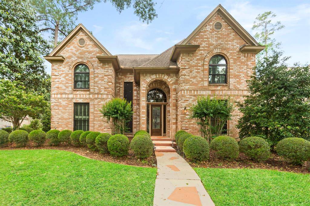 Welcome home to 5730 Springton Lane in the well established Terranova West! This two story brick home is set on an oversized corner lot!