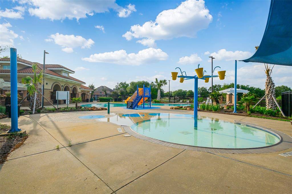 Experience the ultimate resort lifestyle—where tennis courts, lush trees, and sparkling lakes come together to create a serene, active paradise