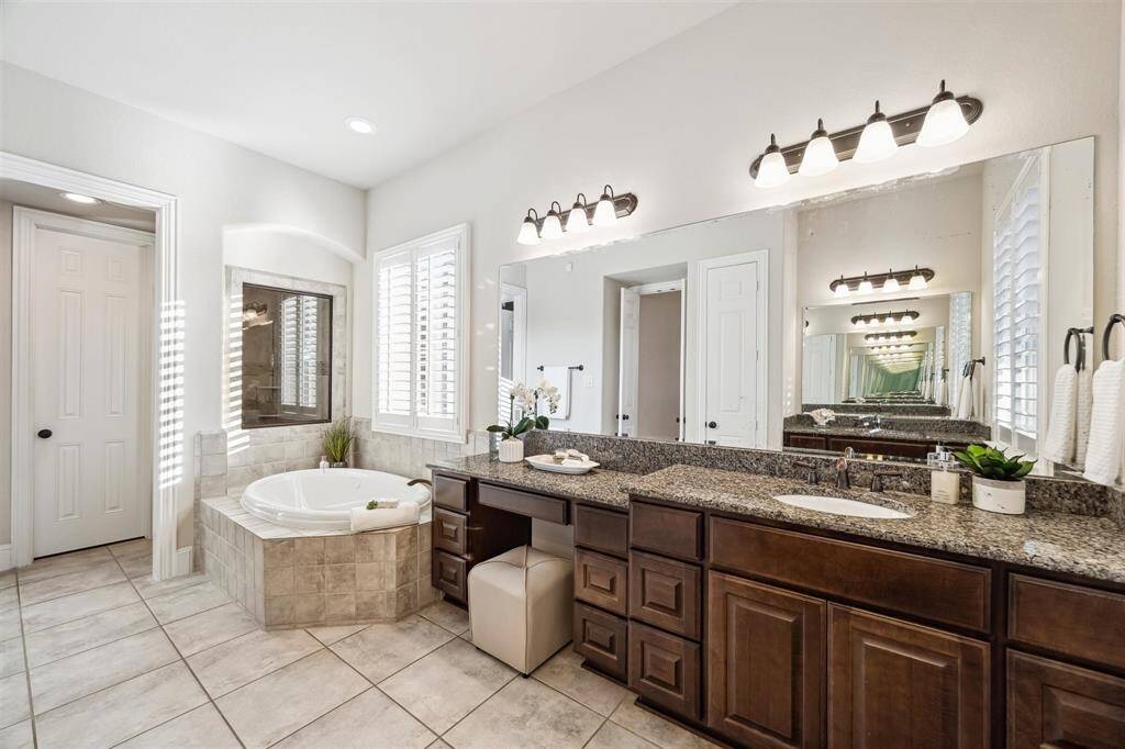 Gorgeous primary bathroom!