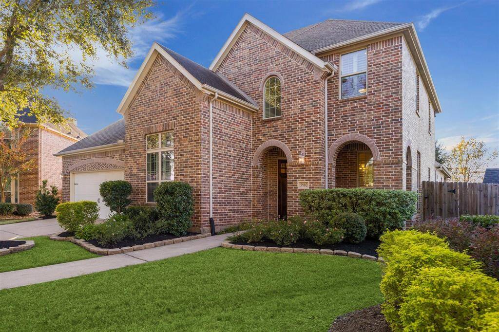 Don't miss out—book your viewing now!