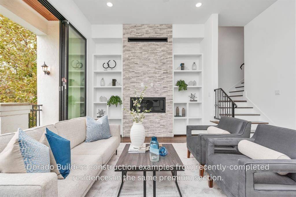 There are 2 lots remaining on the left side of the Premium Section. 607 is the lot closest to the recently completed homes. All have amazing, un-obstructed views of Downtown Houston!