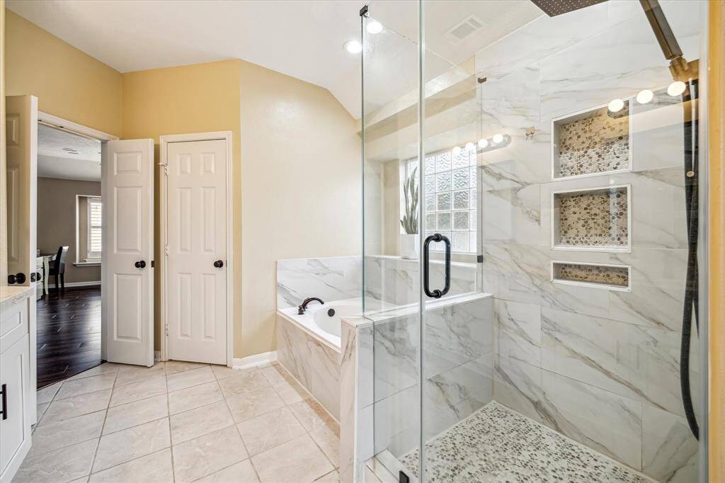 New Primary shower!