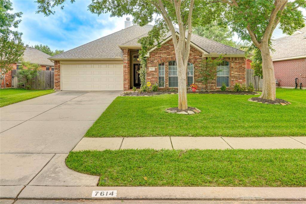 Gorgeous, Loved, Maintained -- it's everything! Roof almost brand new! AC about 3 years.