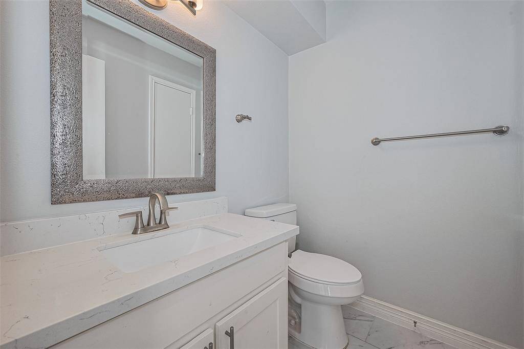 View of the powder room