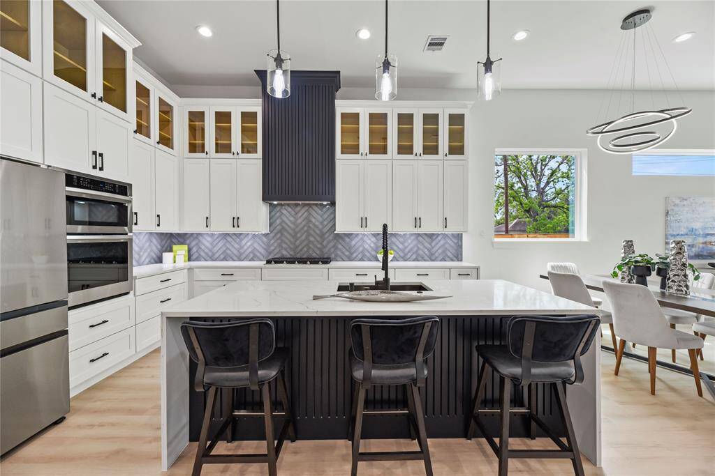 Attractive, modern, ready for family and entertaining.