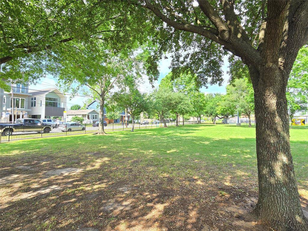 One of the beautiful parks only minutes away and easily accessible.