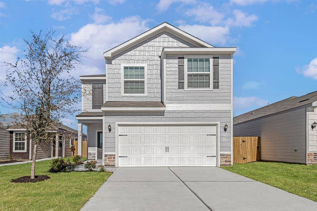 The beautiful exterior of the Mesquite at Wayside Village.