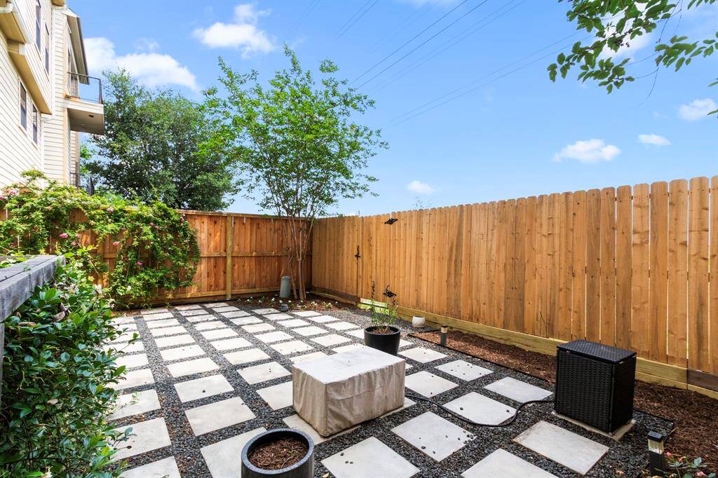 Low maintenance yard ready for your use!