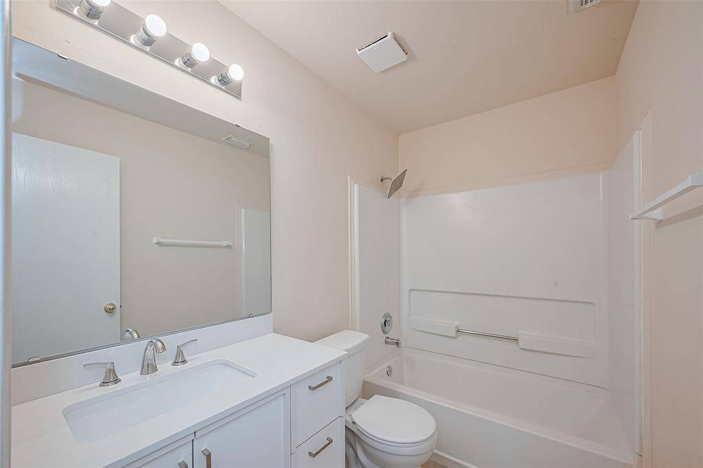 Secondary Bath