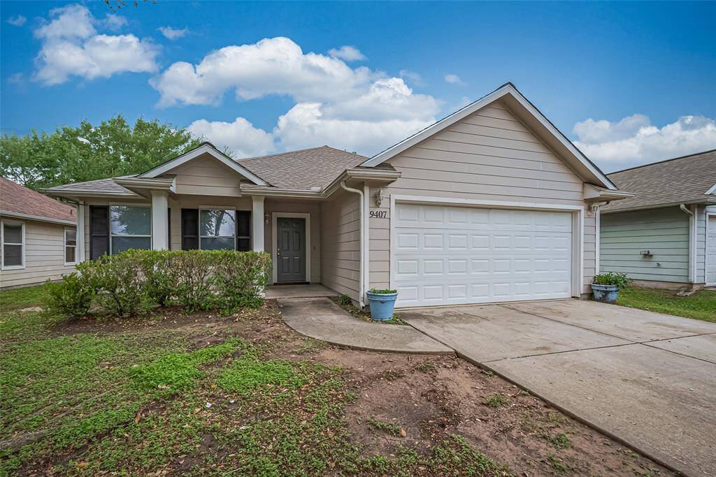 Welcome to 9407 Belleclaire Ln.
