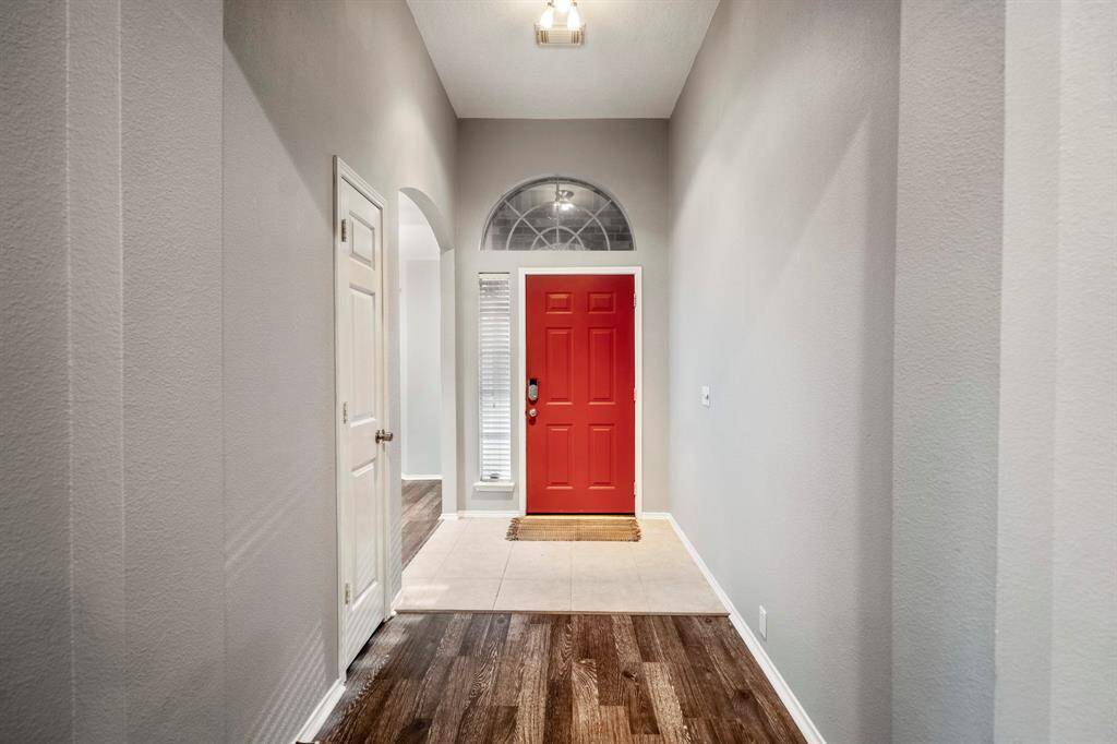 Your entry foyer....