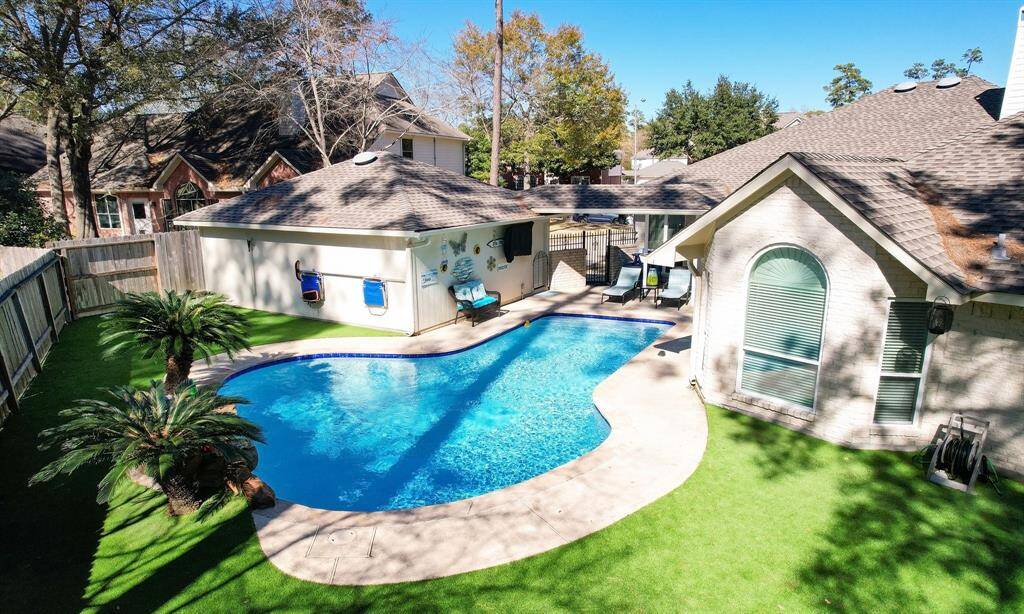 Your outdoor life will be amazing! Friends and family will gravitate to the sparkling pool with waterfall and patio.
