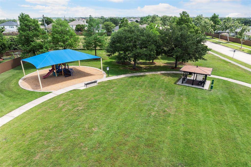 so you can take a nice stroll to the picnic area