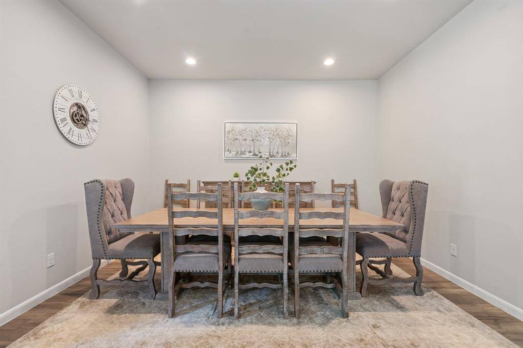 Formal dining