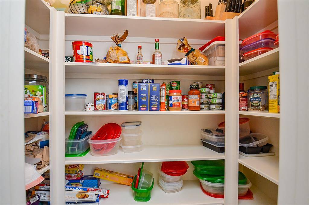 Wow! The walk-in pantry gives new meaning to the phrase, "buy in bulk"!