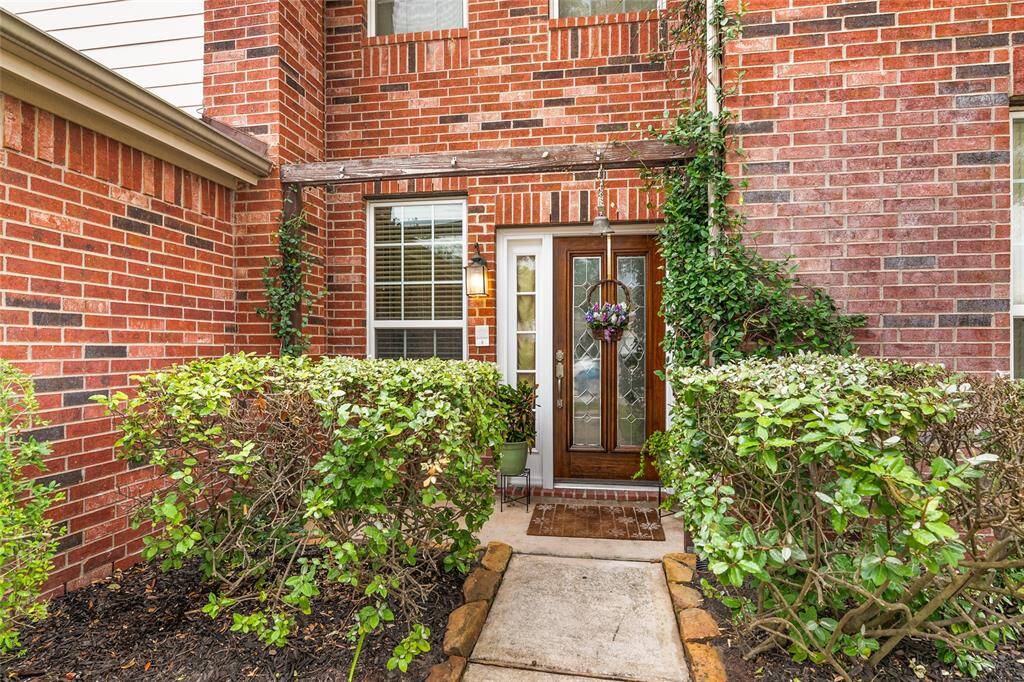 Spacious 2-story residence with a welcoming ambiance.