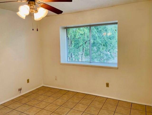 another view of the Master room.