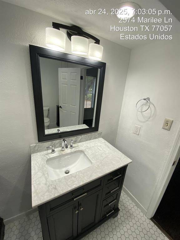 2nd Level -Primary Bath