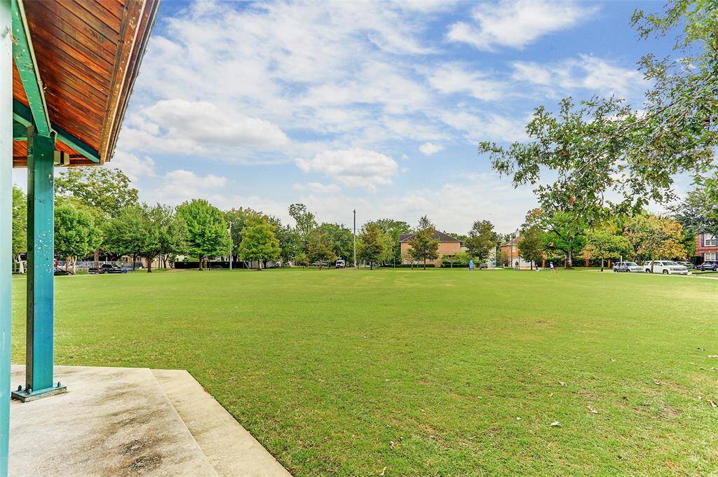 COLONIAL PARK.  Is a few blocks from the home.  Easy to walk or cycle
