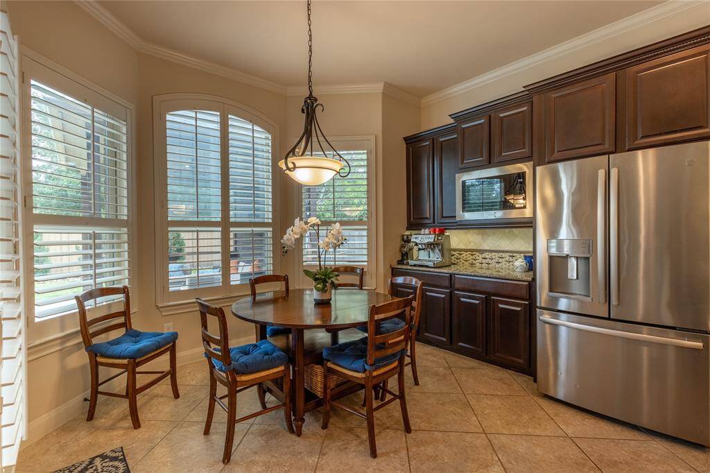 Breakfast area.