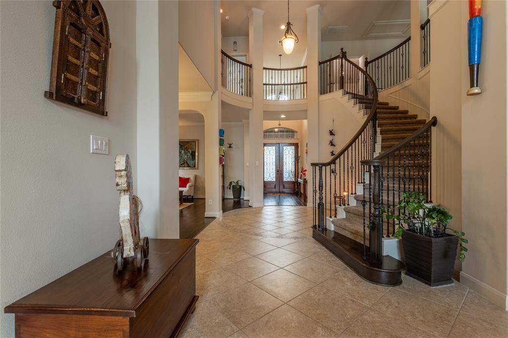 Great view of foyer with soaring ceiling.