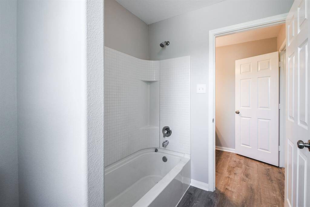 2ND BATHROOM UPSTAIRS