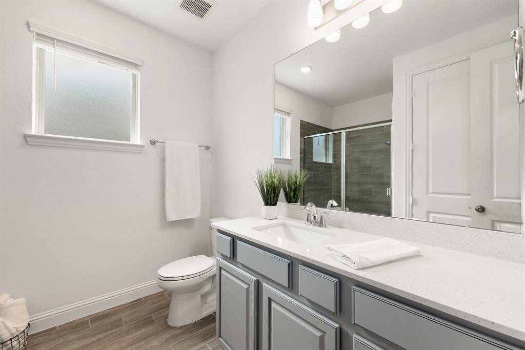 Next Gen Suite Bath (Bath4)