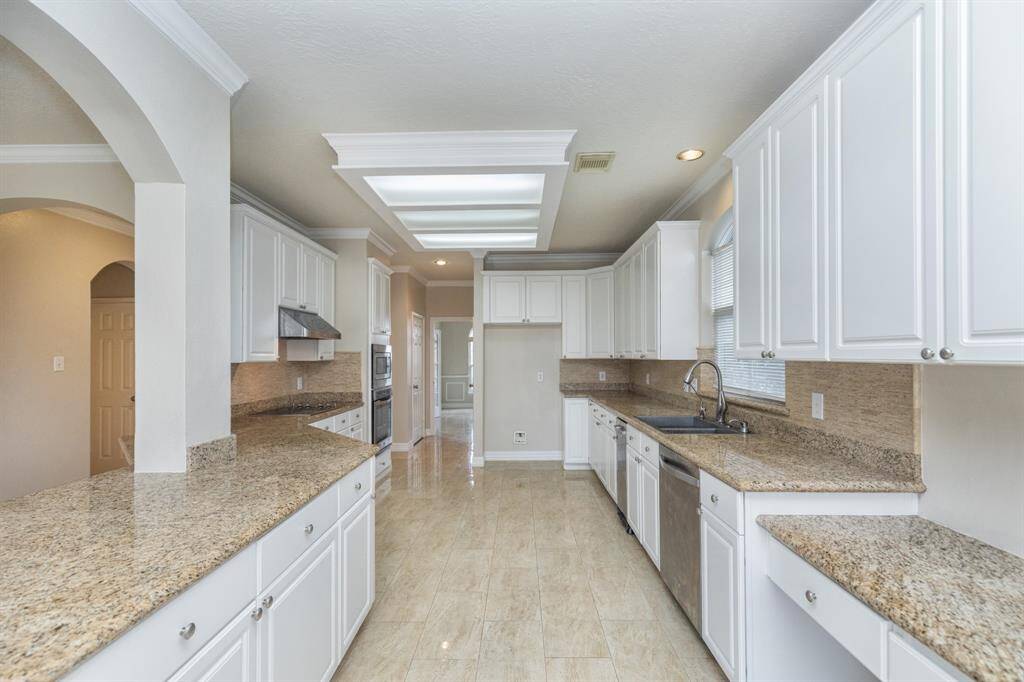 Kitchen with build-in desk