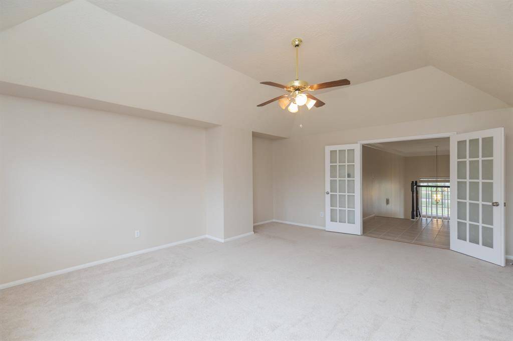 Upstairs spacious game room