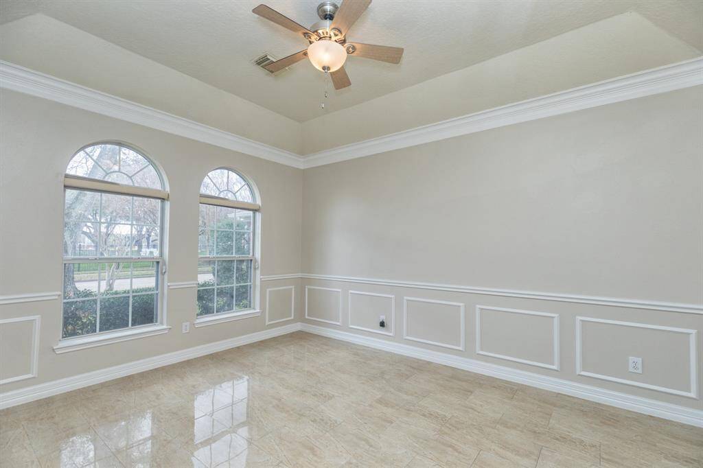 Formal dining room could be use a home office