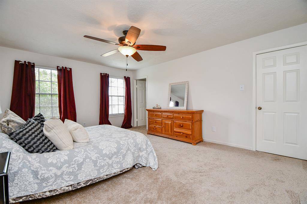 Look at the size of this room!