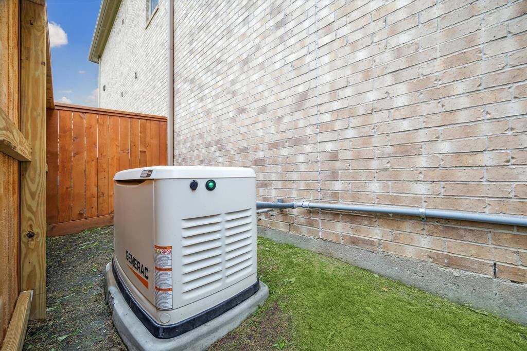 Whole-home backup, gas-powered generator for peace of mind.