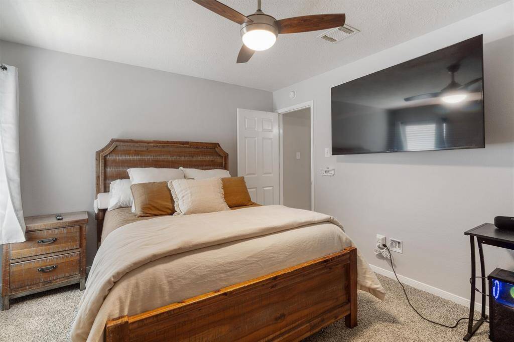 SIDE SECONDARY BEDROOM