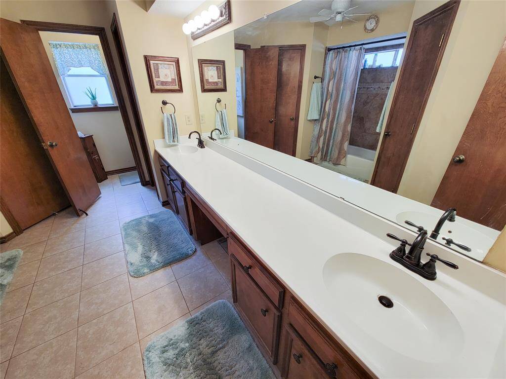 Tons of counter space in the primary bathroom