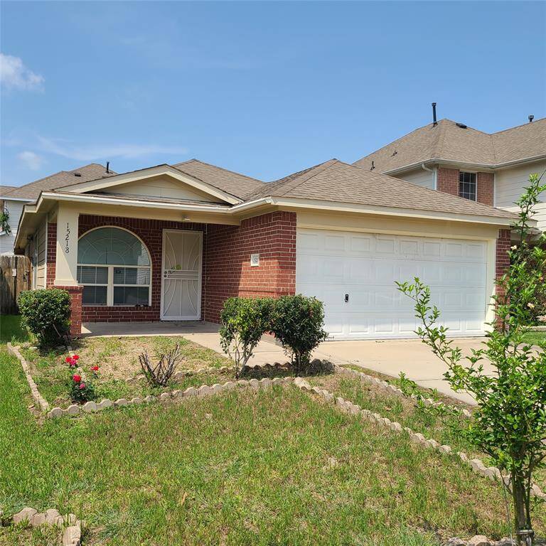 Located near the park, shopping & freeways.