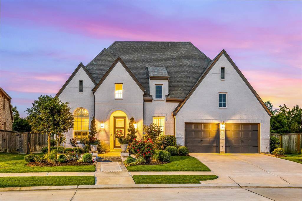 Don't wait, or you'll miss an opportunity to call this amazing home yours! This is the home you’ve been waiting for. Welcome to 16110 East Moss Loop, Cypress TX 77433, in Bridgeland Parkland. This home has been meticulously maintained, so it's move-in ready. Make your appointment today!