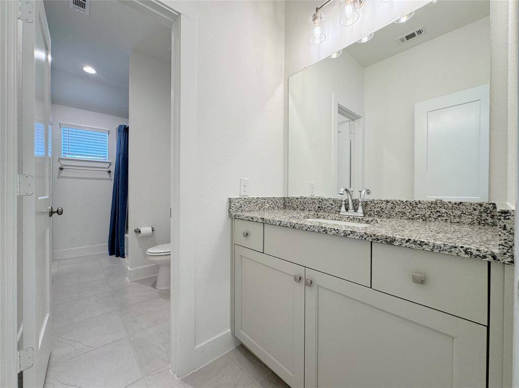 Secondary Bathroom A