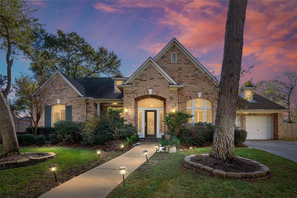 Welcome to 22935 Roberts Run Lane, Katy TX 77494! This stunning home features spacious living areas, modern finishes, and a beautifully designed layout that’s perfect for family living. Nestled in a serene neighborhood, it offers convenience to top-rated schools, shopping, and dining. Whether you’re enjoying the cozy indoor spaces or the inviting outdoor area, this home has everything you need to live comfortably and in style. Don’t miss your chance to see it in person!